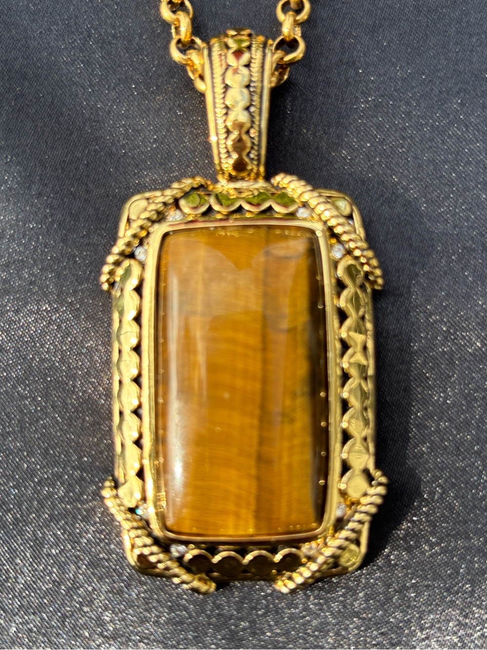 Joan Rivers Gold Tone Tiger's Eye Pendant Necklace